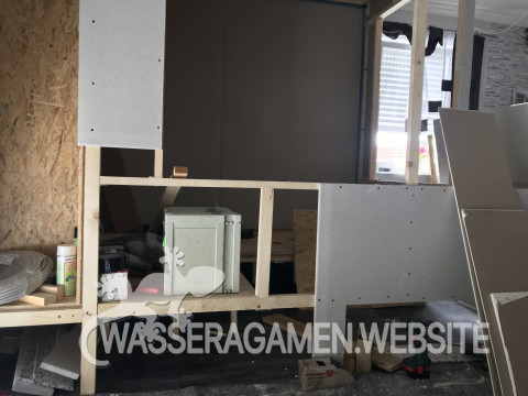 Front mit Rigips verkleidet