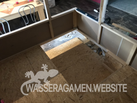 Bodenplatte und Wasserbecken