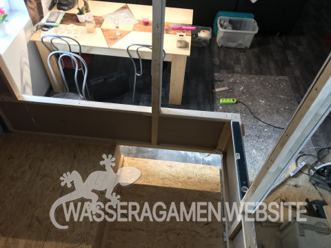 Wasserbecken und Bodenplatte