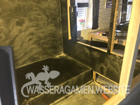 Wasserarmen Terrarium